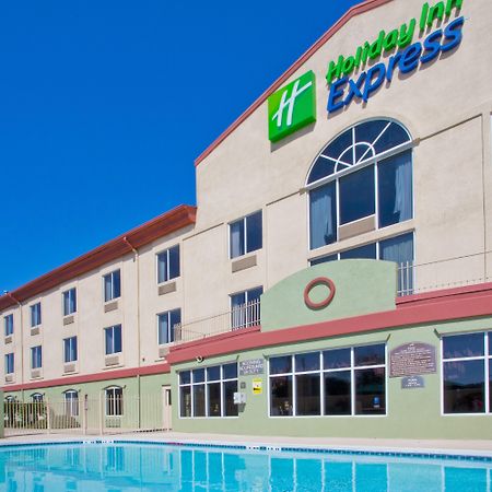 Holiday Inn Express Hotel & Suites Live Oak By Ihg Экстерьер фото