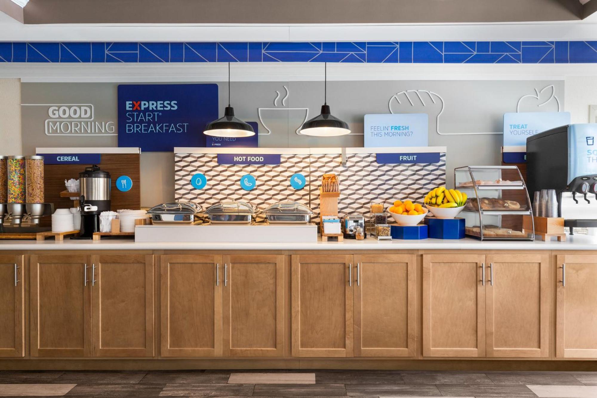 Holiday Inn Express Hotel & Suites Live Oak By Ihg Экстерьер фото